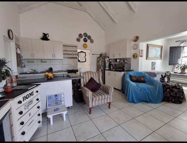 2 BEDROOM HOUSE FOR SALE IN BRITANNIA BAY